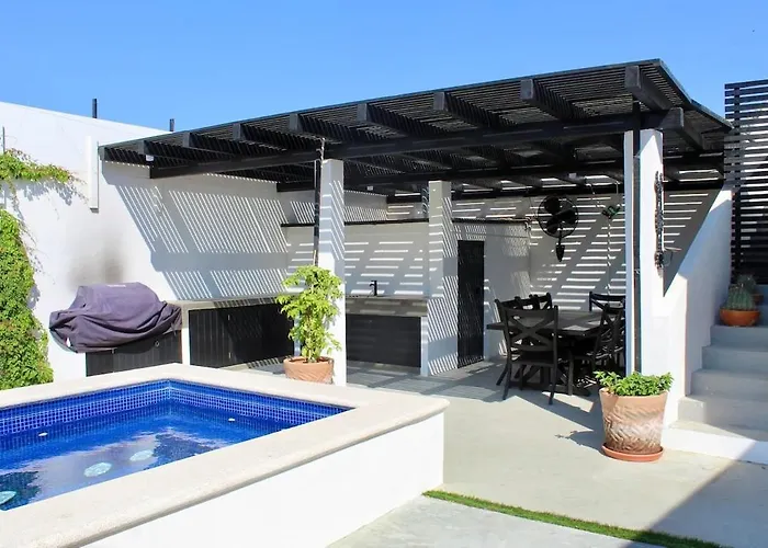 4 Bedroom In An Amazing Location In Downtown