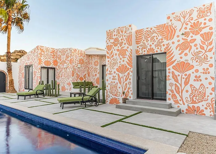 4 Bedroom In An Amazing Location In Downtown Сasa de vacaciones Cabo San Lucas
