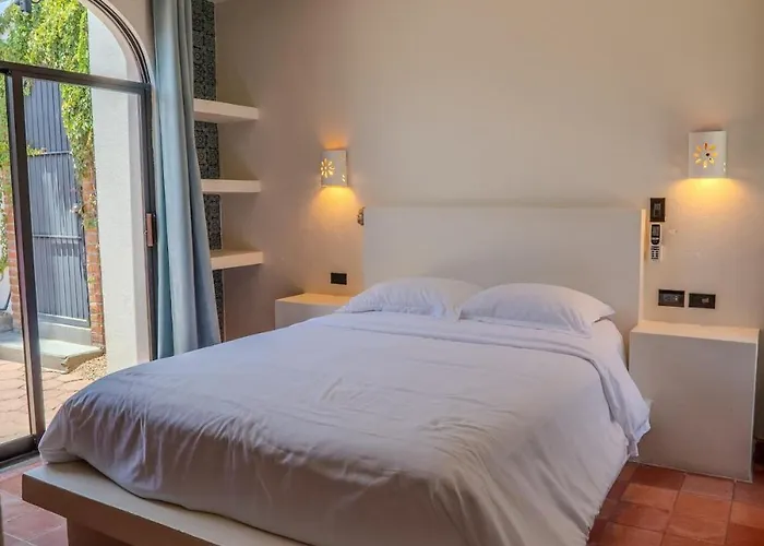 4 Bedroom In An Amazing Location In Downtown Сasa de vacaciones Cabo San Lucas