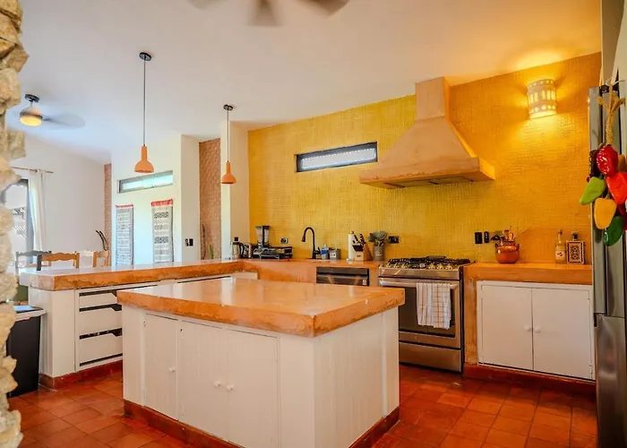 Сasa de vacaciones 4 Bedroom In An Amazing Location In Downtown Cabo San Lucas