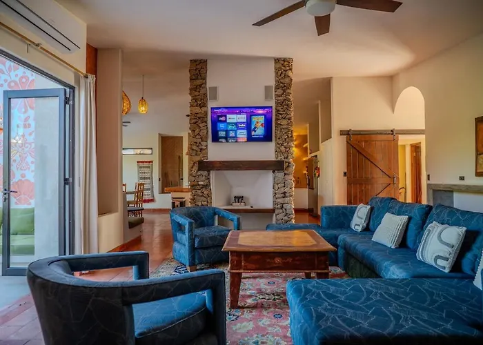 4 Bedroom In An Amazing Location In Downtown Cabo San Lucas